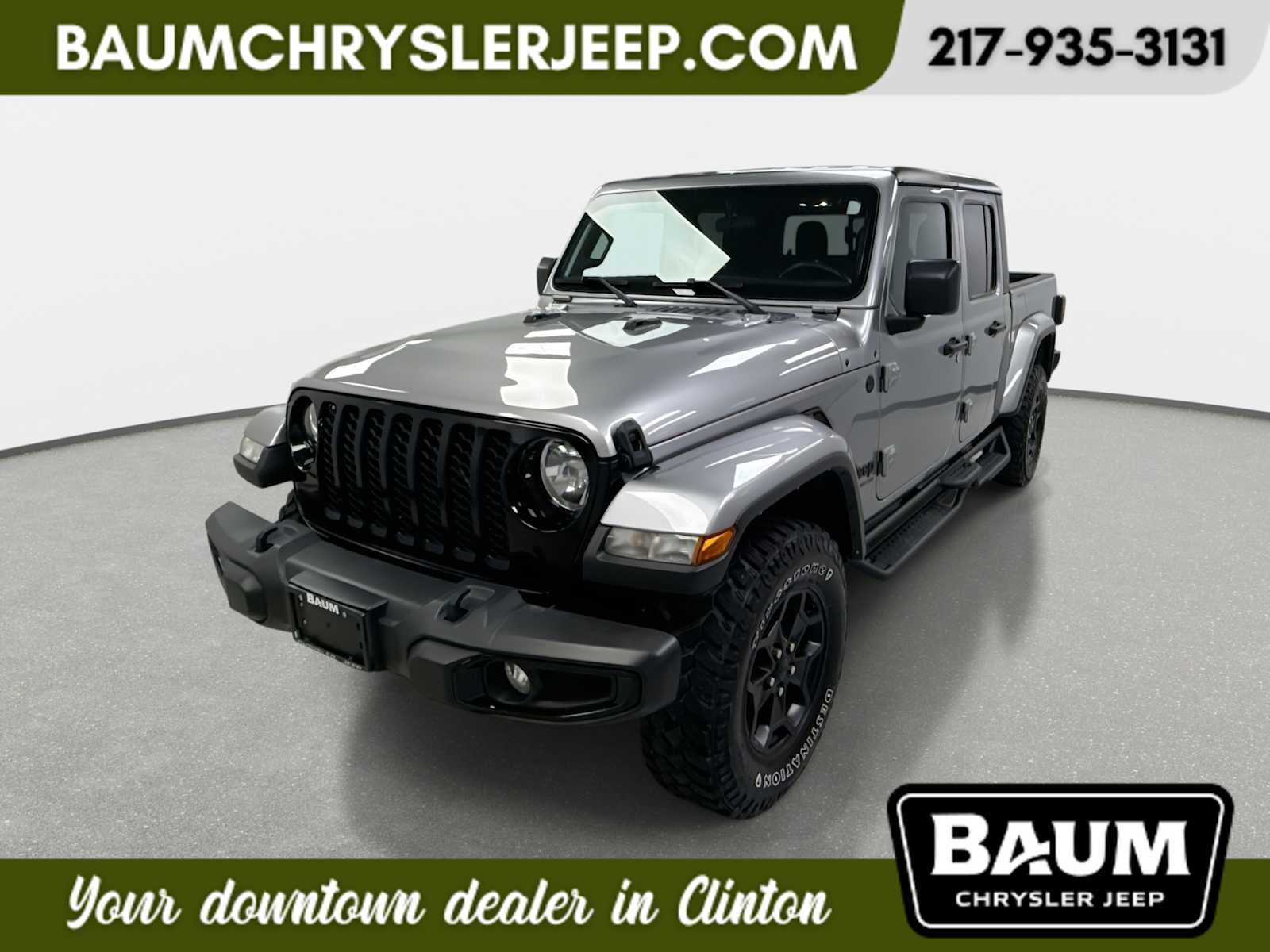 2021 Jeep Gladiator Willys 4x4 in Billet Silver Metallic Clearcoat — front three-quarter view