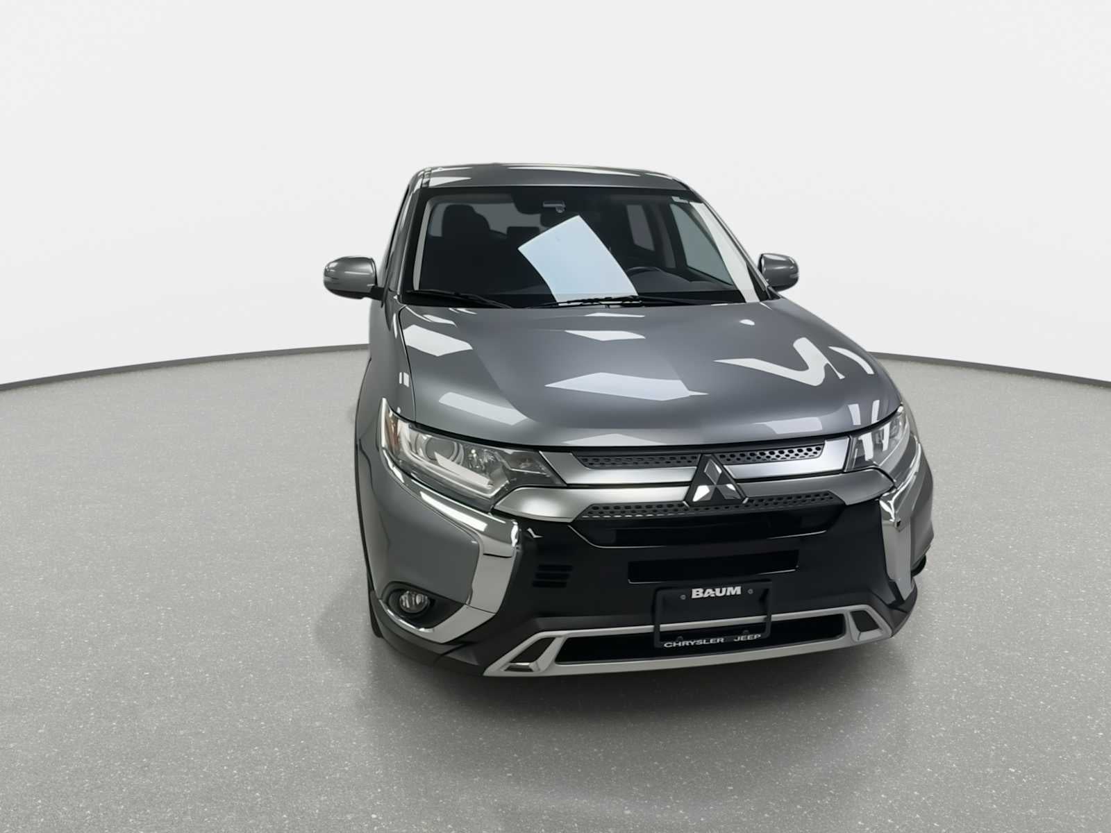 2020 Mitsubishi Outlander — rear three-quarter view
