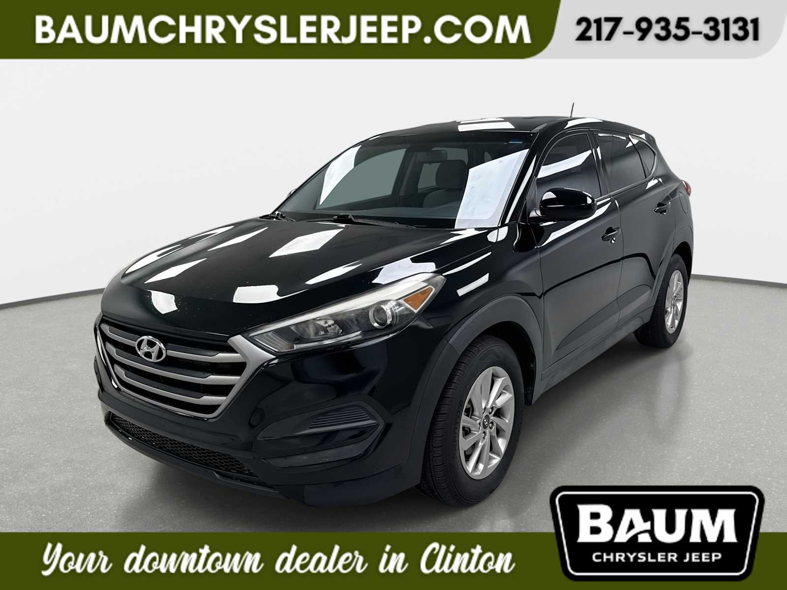 2017 Hyundai Tucson SE in Ash Black — front three-quarter view